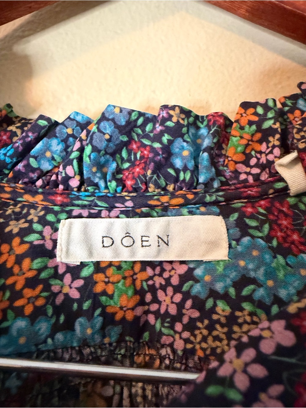 Doen Rose Floral Top Blouse Size Small - Picture 4 of 6